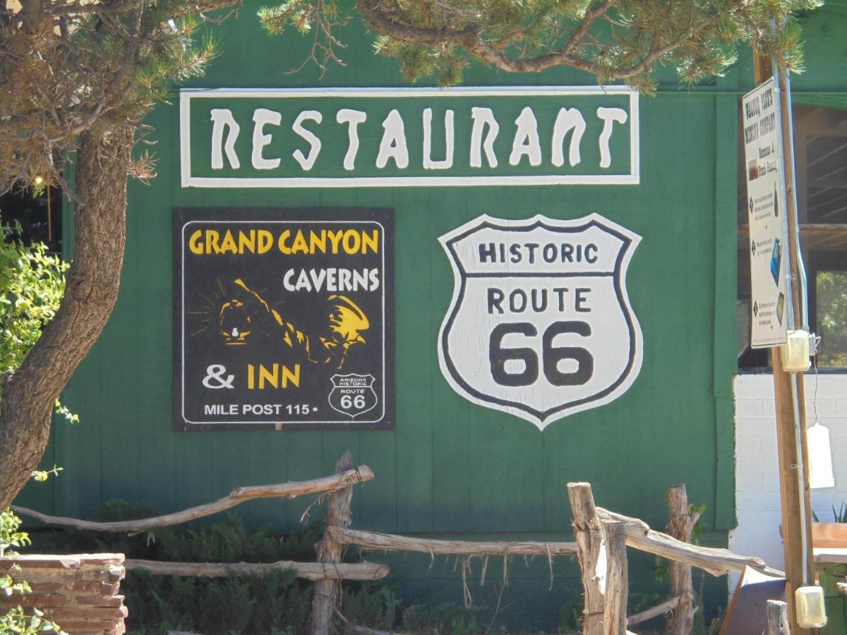 Grand Canyon Caverns Inn Пийч Спрингс Екстериор снимка