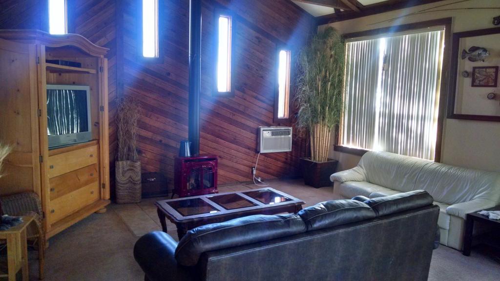 Grand Canyon Caverns Inn Пийч Спрингс Екстериор снимка