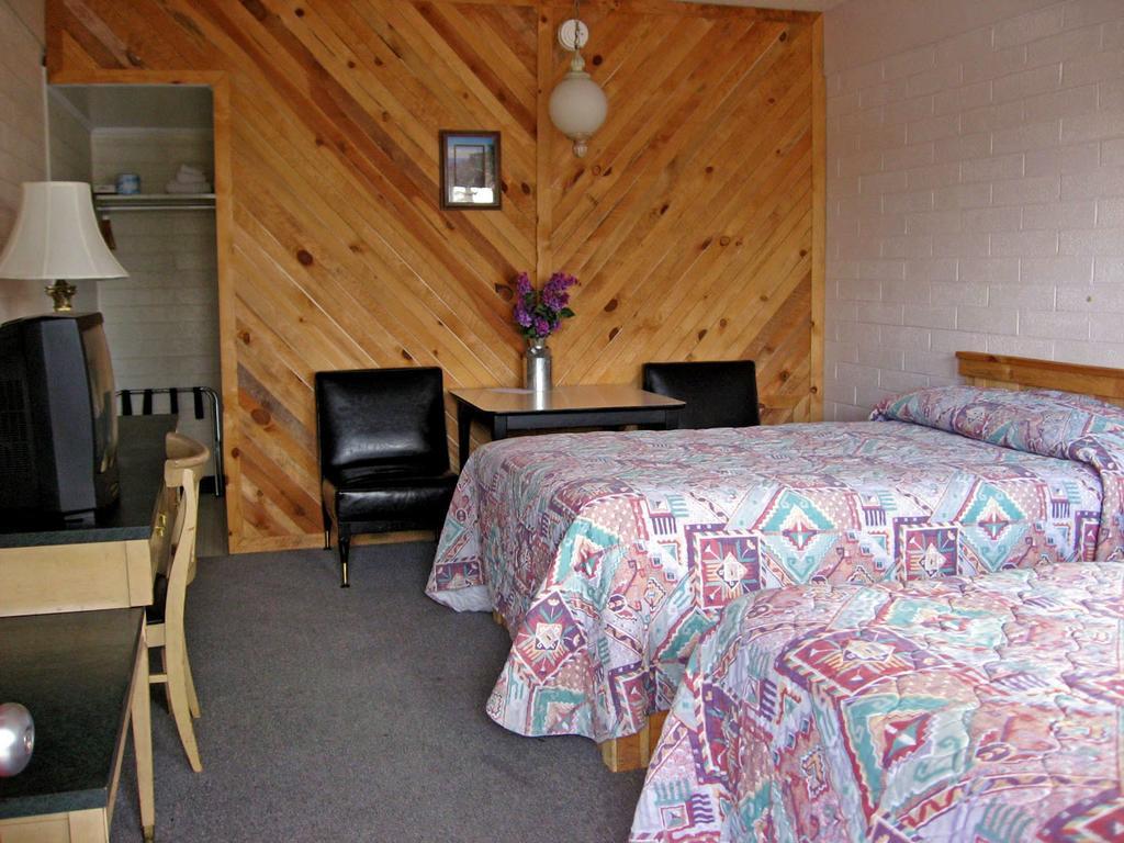 Grand Canyon Caverns Inn Пийч Спрингс Стая снимка
