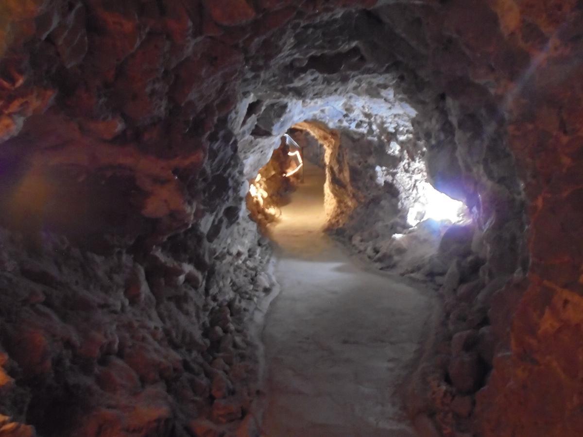 Grand Canyon Caverns Inn Пийч Спрингс Екстериор снимка
