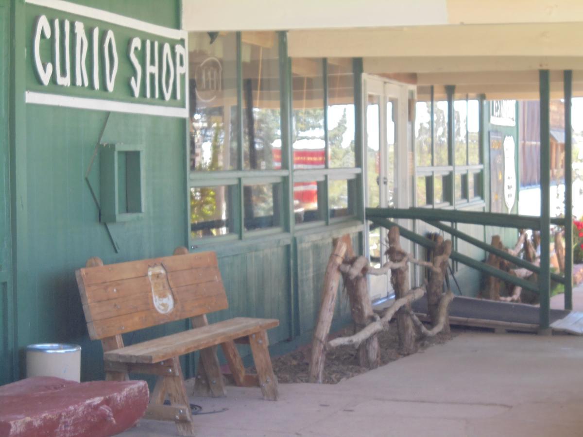 Grand Canyon Caverns Inn Пийч Спрингс Екстериор снимка