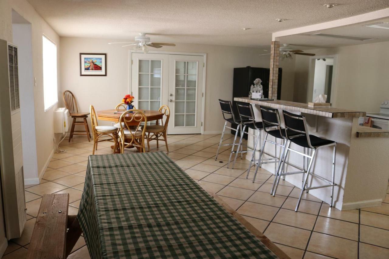 Grand Canyon Caverns Inn Пийч Спрингс Екстериор снимка